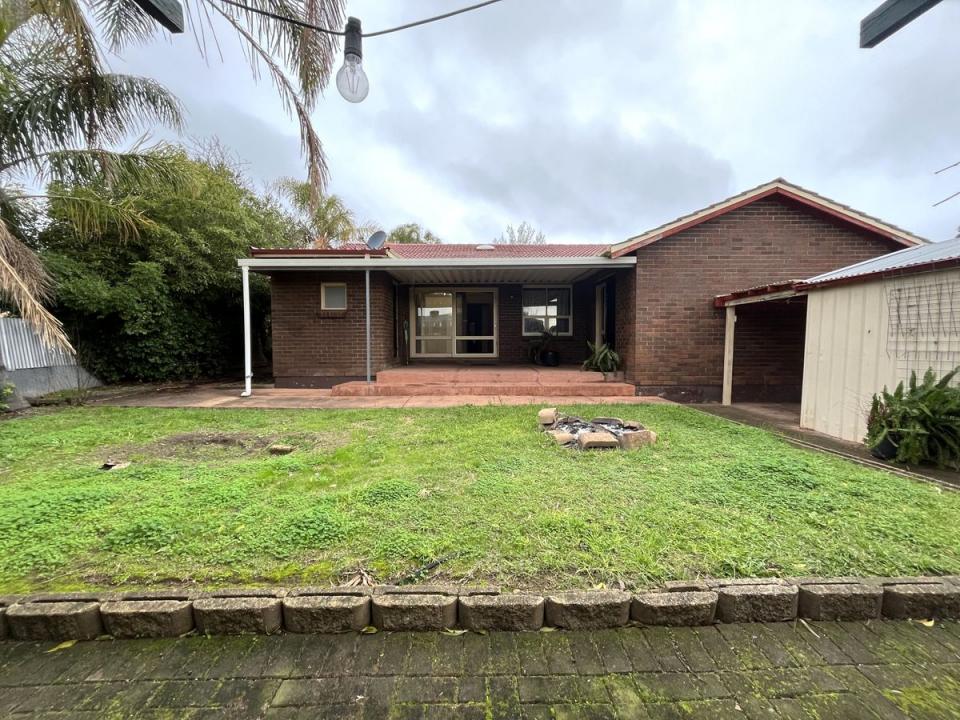 13 Claire Avenue, Morphett Vale, SA 5162, أستراليا