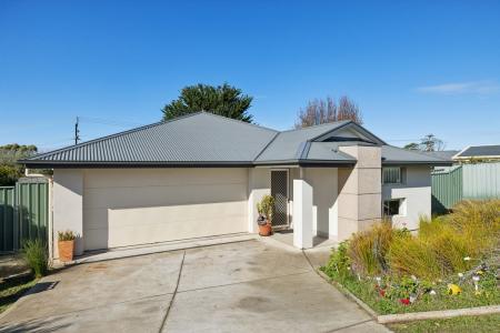 17 Zilm Court, Encounter Bay, SA 5211, Australia