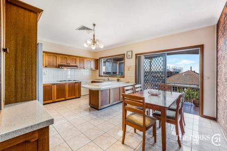 25 Candlewood Street, Bossley Park, NSW 2176, Australia