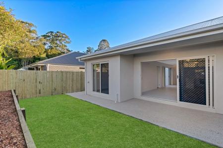 2/5 Sugarcane Court, Coes Creek, QLD 4560, Australia