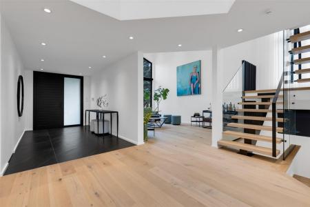 117  Rue Laporte, Dollard-Des Ormeaux, Quebec H9A 3E3, Canadá