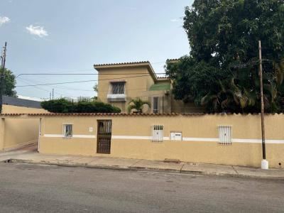 Av. Bolivar casa, Lechería, Anzoategui 6016, Venezuela