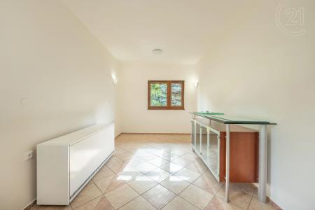 V Lázních, Jesenice, Praha-západ 25242, チェコ共和国