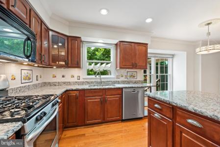 4970 Manor House Court, Woodbridge, バージニア 22193, アメリカ合衆国