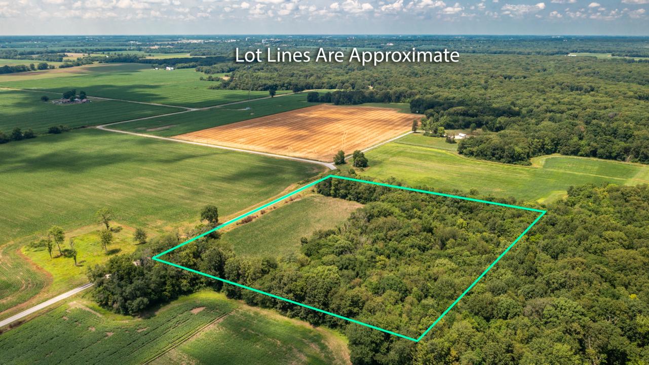 8329 Microwave Trail, Litchfield, Illinois 62056, USA