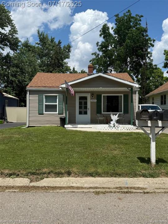 2053 E Whittemore Avenue, Burton, Michigan 48529, États-Unis
