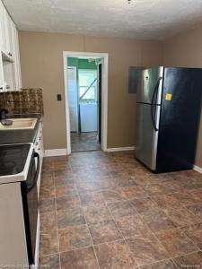 2053 E Whittemore Avenue, Burton, Michigan 48529, États-Unis
