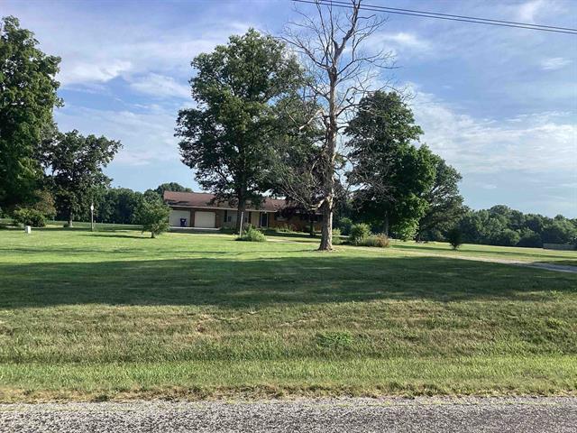 3232 E 400 N, Huntington, Indiana 46750