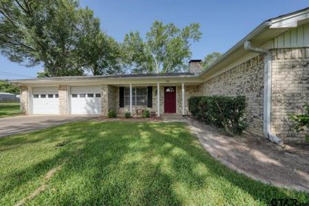 216 Helen Drive, Lindale, Texas 75771