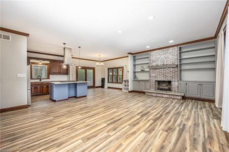 1096 Colegate Dr, Marietta, 俄亥俄州 45750, 美国