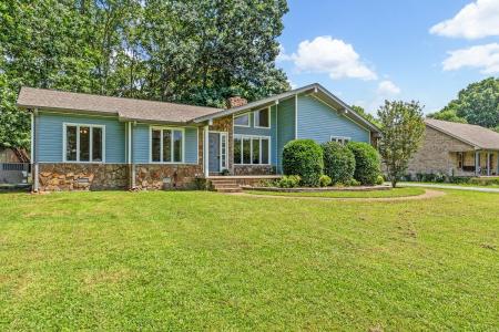 106 Autumn Lane, Tullahoma, Tennessee 37388, USA