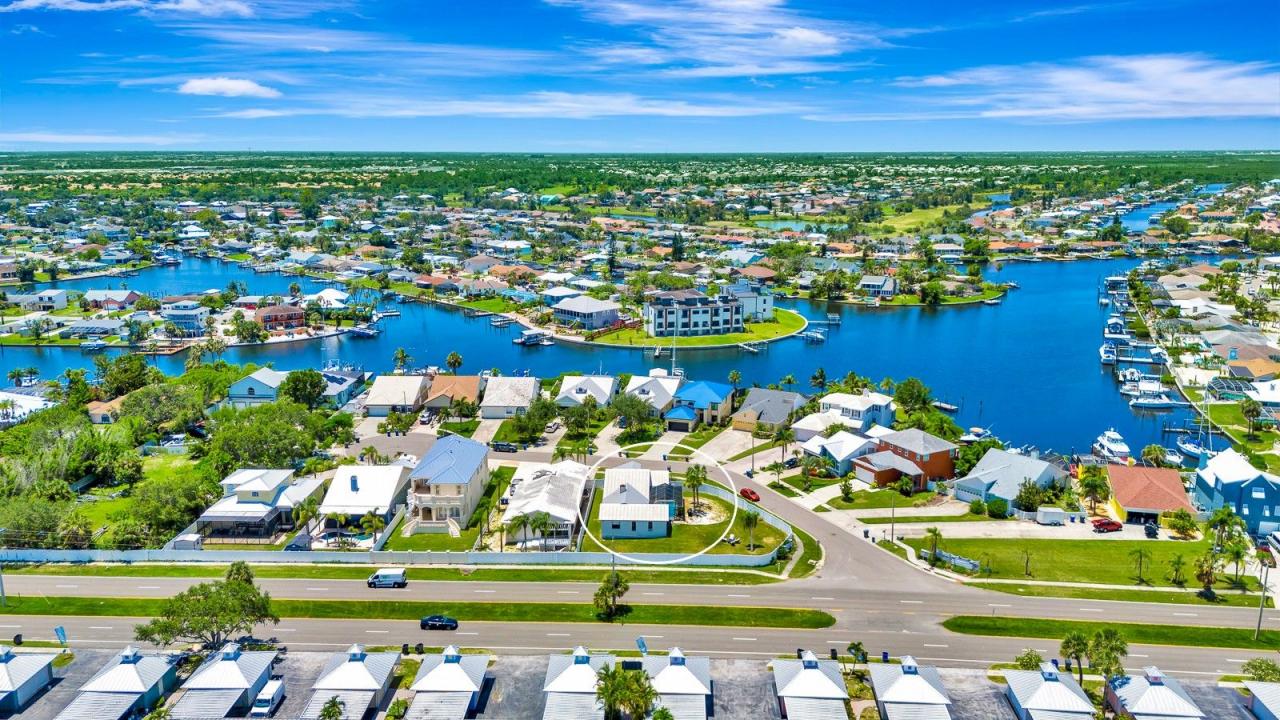 917 Shagos Dr, Apollo Beach, 佛羅里達州 33572, 美國