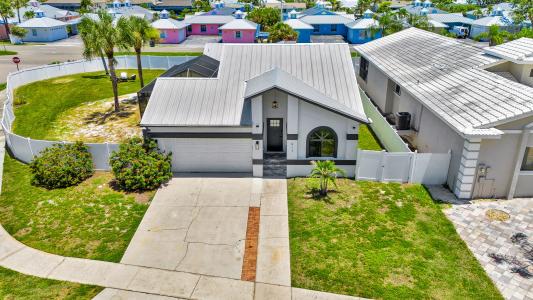 917 Shagos Dr, Apollo Beach, Florida 33572, USA