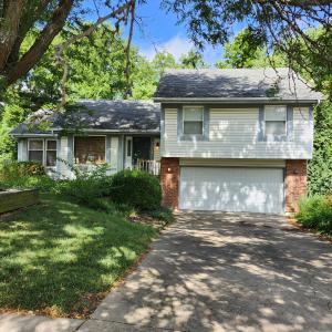 9318 Greenway Lane, Lenexa, Kansas 66215