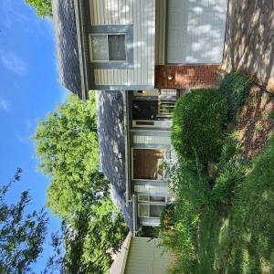9318 Greenway Lane, Lenexa, Kansas 66215