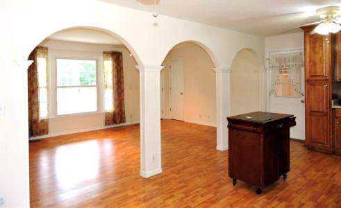 1304 Oak Drive, Manchester, テネシー 37355, アメリカ合衆国