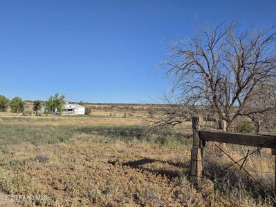 24055 N State Route 89, Paulden, Arizona 86334