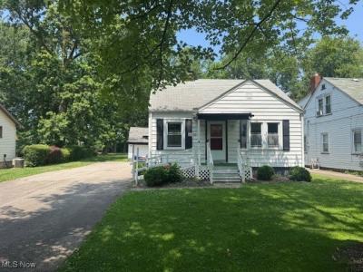 34139 Beach Park Avenue, Eastlake, Ohio 44095, USA