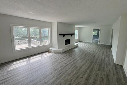 305 E Jefferson Street, Edwardsport, Indiana 47528, USA