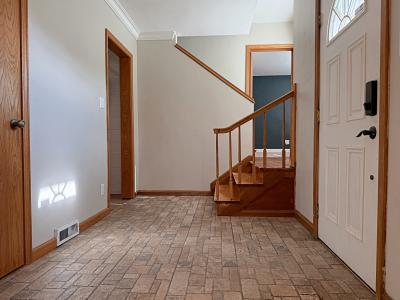 5 Green Acres Road, Washington, Indiana 47501, USA