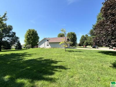 25228 Corwin Court, Sioux City, Iowa 51108