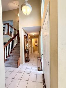 9803 Terrace Trail Lane, Temple Terrace, Florida 33637
