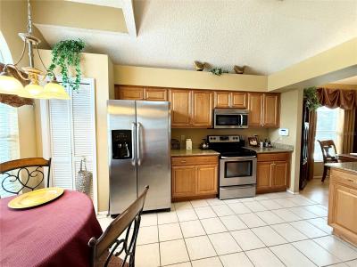 9803 Terrace Trail Lane, Temple Terrace, Florida 33637
