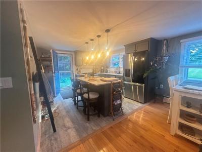 16 Smith Street, Bristol, RI 02809, USA