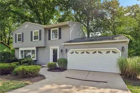 2331 Woodpark Road, Fairlawn, אוהיו 44333, ארצות הברית של אמריקה