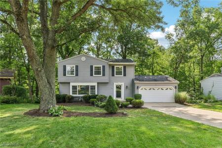 2331 Woodpark Road, Fairlawn, אוהיו 44333, ארצות הברית של אמריקה