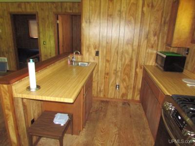 17789 Indian Road, L'anse, Michigan 49946