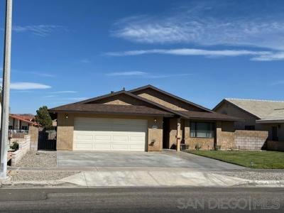 27539 Silver Lakes Parkway, Helendale, Kalifornia 92342, USA