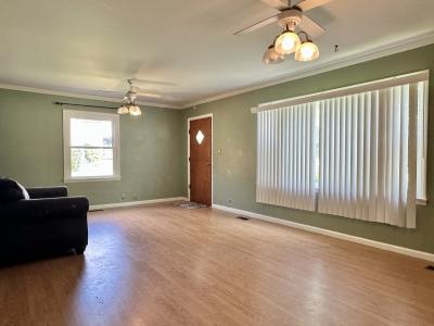 906 W 13th Ct, Trenton, Missouri 64683, USA
