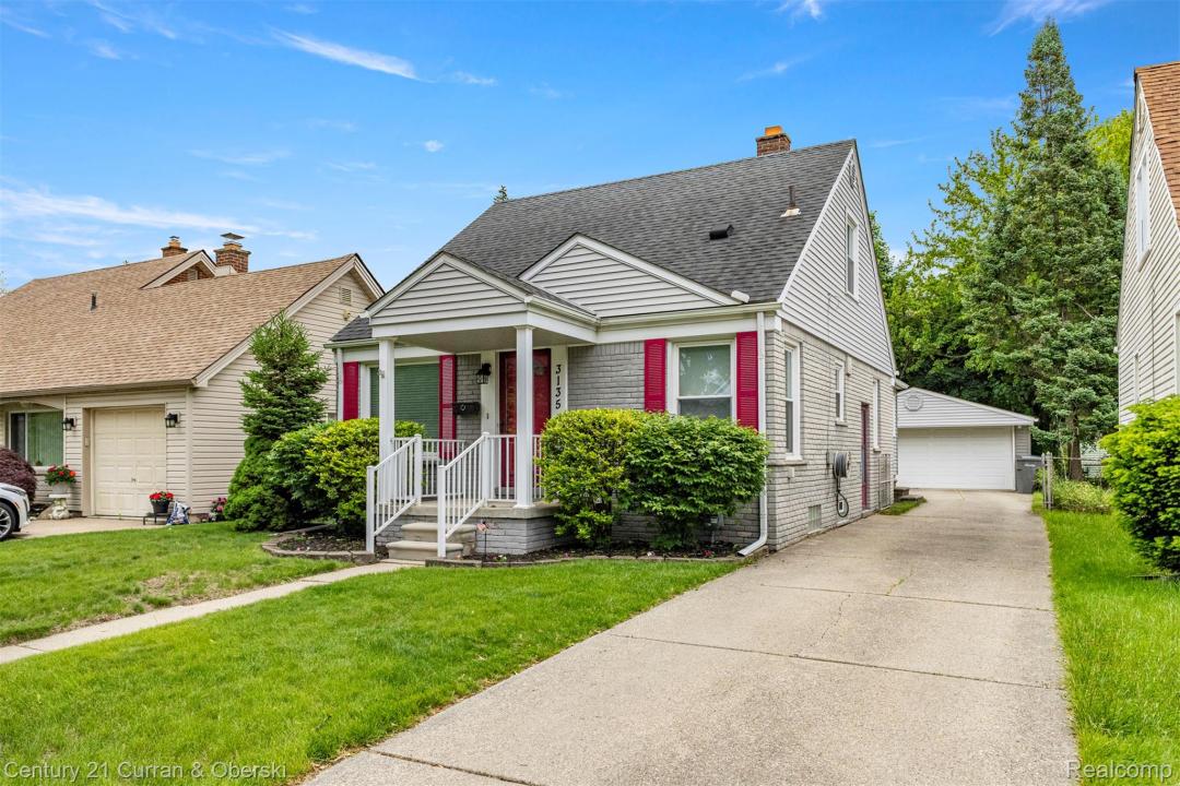 3135 Raymond Avenue, Dearborn, Michigan 48124, Estados Unidos