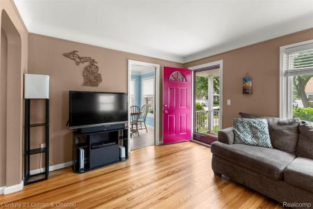 3135 Raymond Avenue, Dearborn, Michigan 48124, Estados Unidos