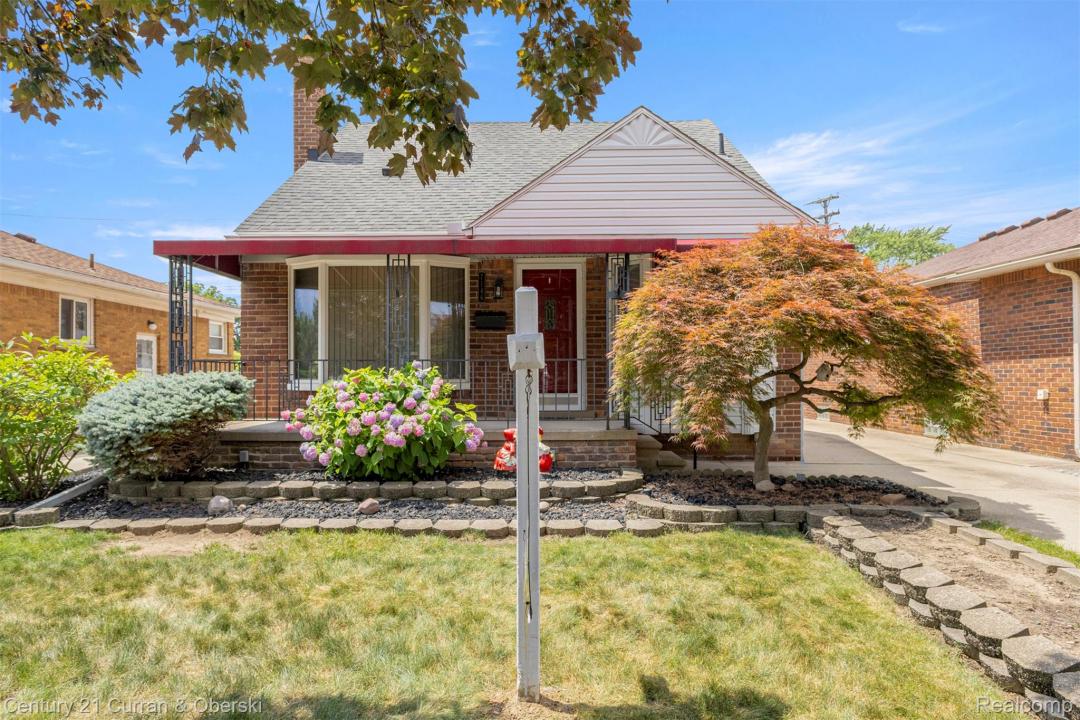 7146 Luana Avenue, Allen Park, Michigan 48101, États-Unis