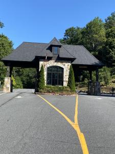 173 Stacked Rock Road, Landrum, Carolina Do Sul 29356, Estados Unidos
