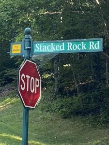 173 Stacked Rock Road, Landrum, Carolina Do Sul 29356, Estados Unidos