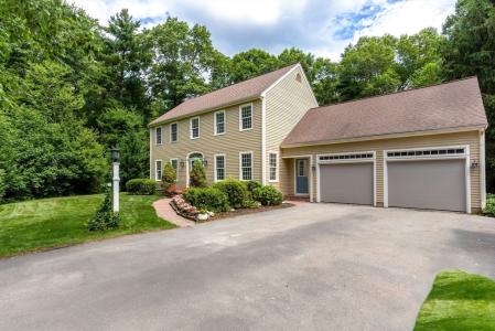 15 Deerfield Dr, Bridgewater, Massachusetts 02324, États-Unis