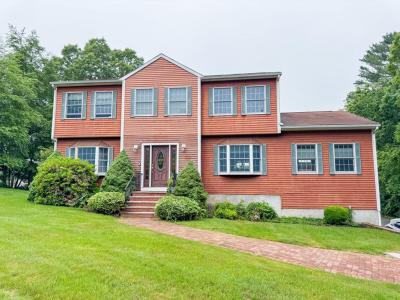 22 Dixey Drive, Middleton, Massachusetts 01949, USA