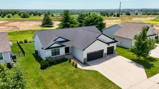 1408 Warrior Run Drive, Norwalk, Iowa 50211, Estados Unidos