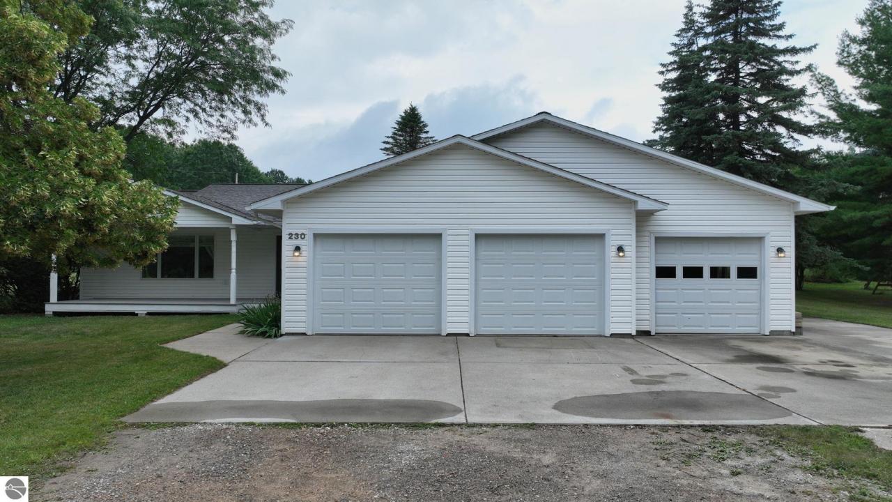 230 W Deerfield Road, Mt Pleasant, Michigan 48858, Estados Unidos