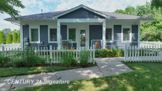1441 E Maple, Burton, Michigan 48529, USA