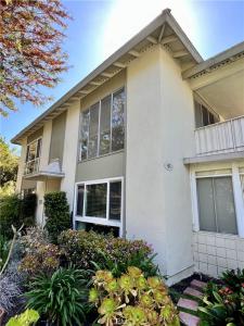 61 Calle Cadiz , Q, Laguna Woods, California 92530, USA
