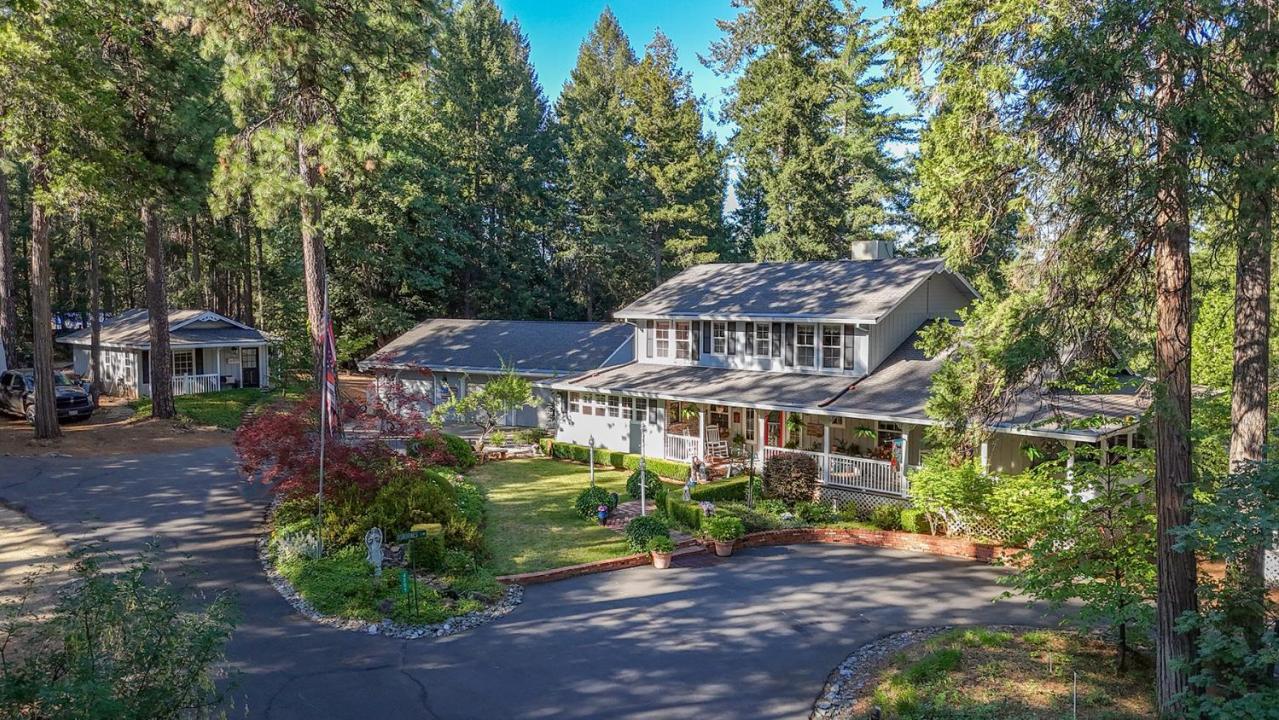 4205 Falcon Lane, Camino, California 95709