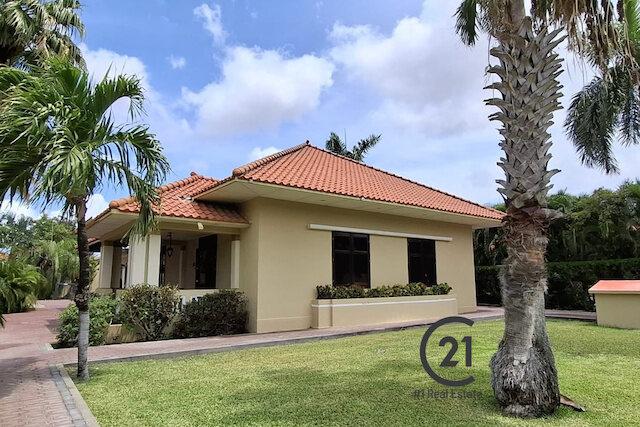 Emmastad Spacious Tropical Family Villa, Emmastad, Willemstad North, Curaçao