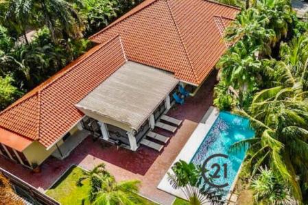 Emmastad Spacious Tropical Family Villa, Emmastad, Willemstad North, Curaçao