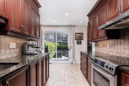 3781  Rue Céline-Marier, Montréal (Saint-Laurent), 魁北克省 H4R 3N3, 加拿大