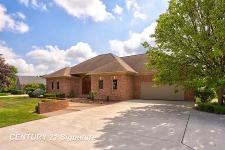 43 Sawmill Creek, Saginaw, Michigan 48603, USA