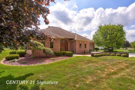 43 Sawmill Creek, Saginaw, Michigan 48603, USA